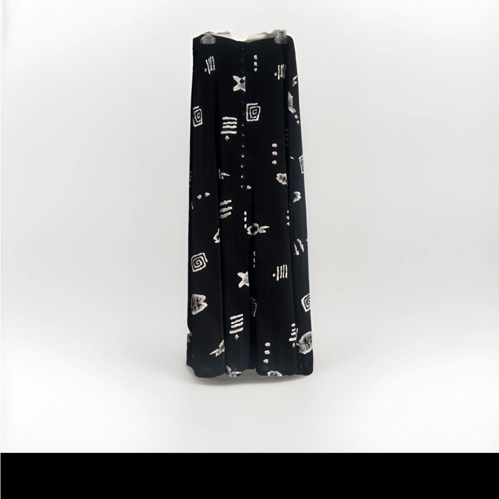 Vintage EZ Town Hypnotic Fish Themed Women’s Black White Long Skirt Made In USA